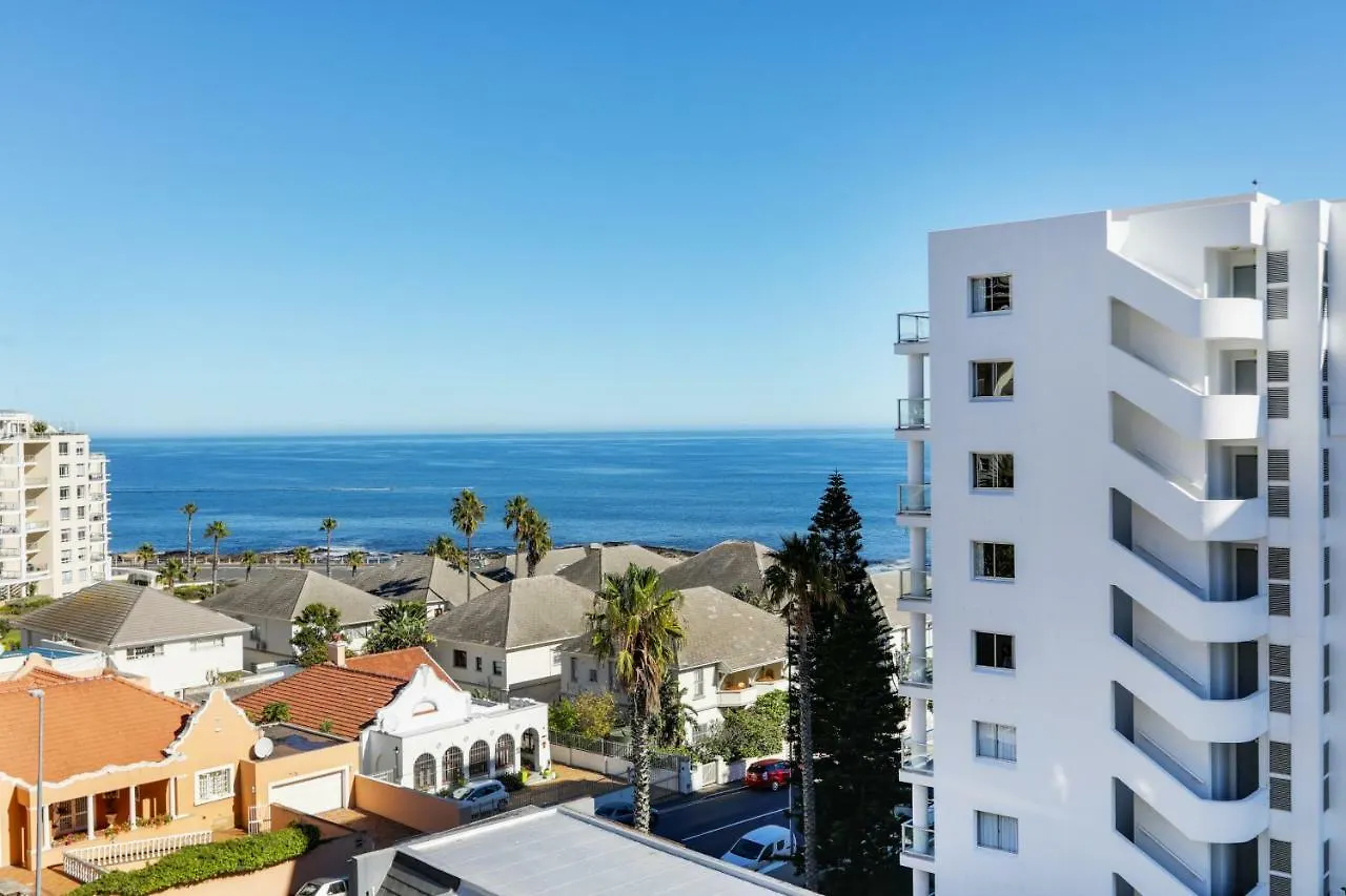 Backup-Powered Bantry Bay View 2 Bed Apartment Cape Town
